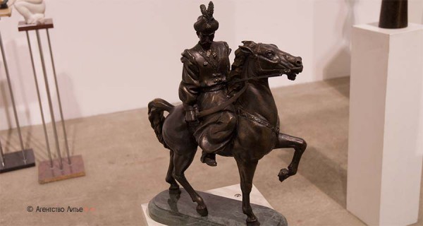 Скулптура "Иван Богун", автор Зиновий Федык